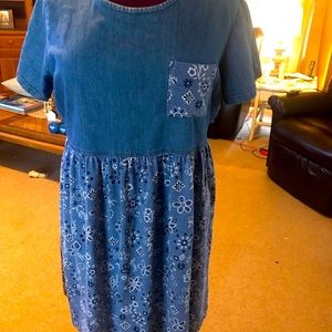 Super CUTE dress with jean bandana look